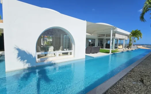 Villa Palm Beach – Your Beachfront Paradise in Vistamar, Panama