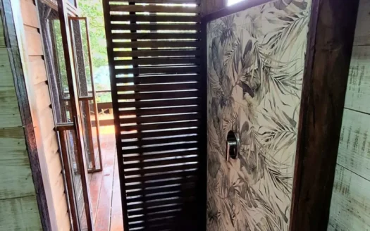 Turnkey Titled Home Near Bluff Beach – Bocas del Toro Real Estate