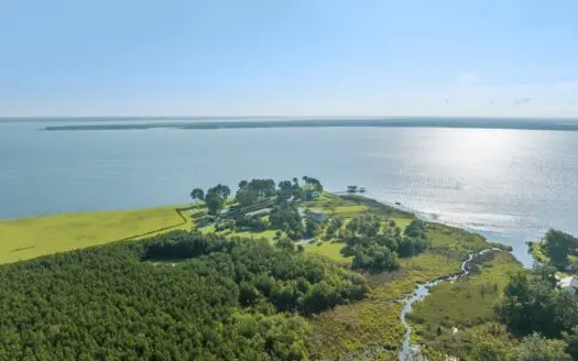 220 Pungo Shores, Belhaven – A Majestic Waterfront Sactuary
