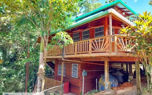 FIRE SALE! Titled Home on Hilltop of Solarte, Bocas del Toro