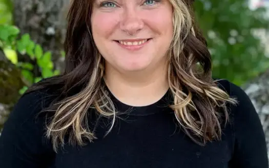 agent profile picture for Rebecca McKay on coastal properties website