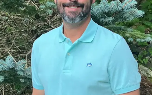 agent profile picture for Matthew Perry on coastal properties website