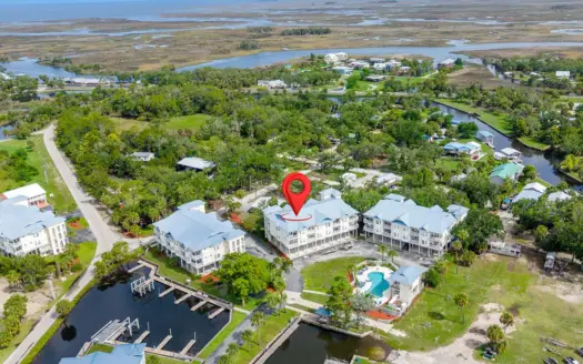 Condo is Suwannee, FL for sale!