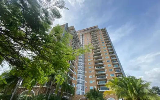 4-Bedroom Apartment for Sale at PH El Alcazar Coronado