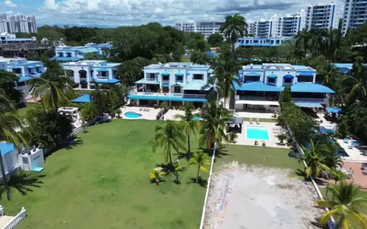 Oceanfront duplex villa in Playa Blanca, with private pool