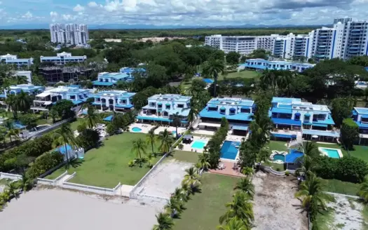 Duplex Beachfront Villa w/ Private Pool in Playa Blanca for Rent