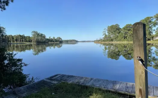 7.3 Acres Near Beaufort NC with Private Boat Ramp & ICW Access