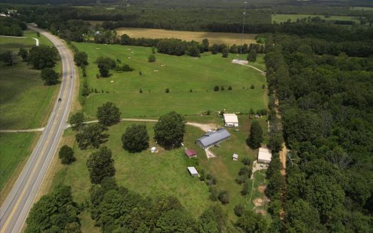 West Plains Missouri horse real estate listing photo 1