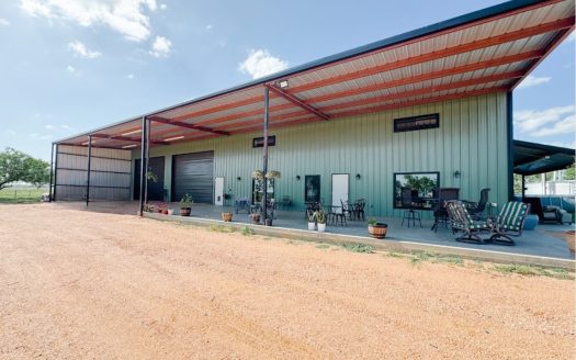 Rochelle Texas horse real estate listing photo 1