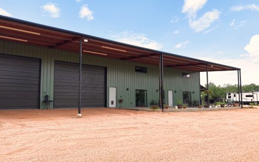Rochelle Texas horse real estate listing photo 1
