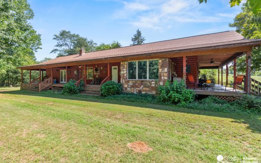 Mena Arkansas horse real estate listing photo 1