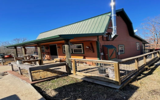 Yellville Arkansas horse real estate listing photo 1