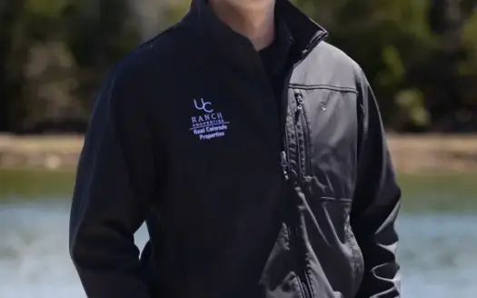 agent profile picture for McCade McDonald on golf properties website