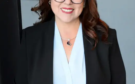 agent profile picture for Tanette Smith on golf properties website