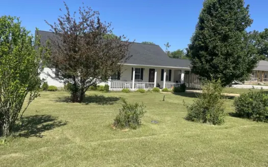 Home For Sale In Hardin Tn With 2 Ac Near Golfing & Fishing