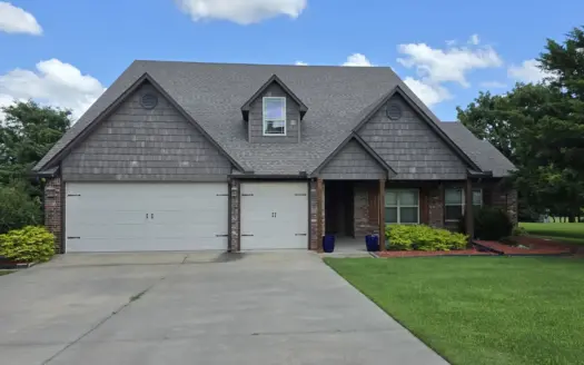 Luxury Custom Home in Wolf Mountain Golf Course Community