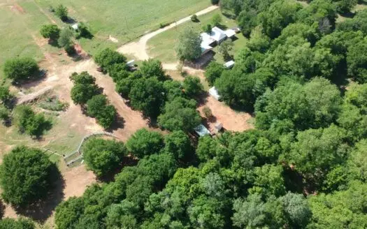 Land and Home in Garvin County. 28 Acres.