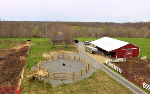 Brick Home – Horse Barn – Fencing – Dunnville Kentucky