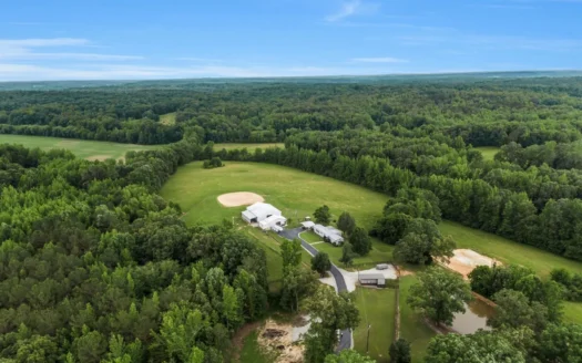 Beautiful Equine Property For Sale Outside Lexington, TN