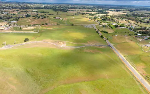 uxury Country Estate in Vacaville, CA English Hills 7.16 Acres