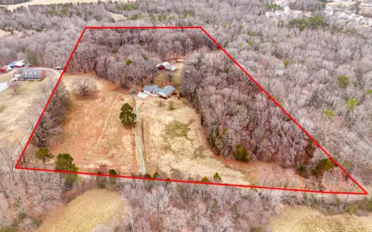 16 Acres of Home and Land in Harrisburg NC