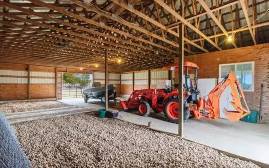 Horse Farm or Cattle Ranch on 50 Acres in Douglas Co Missouri