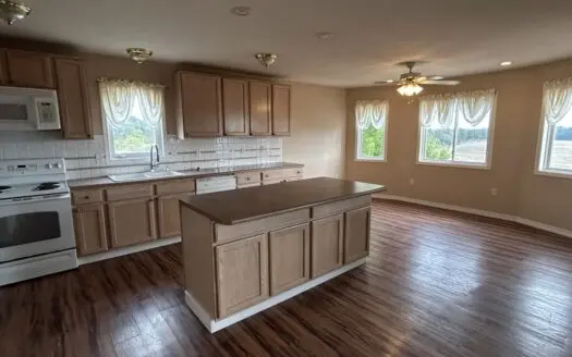 Country Home for sale in Missouri