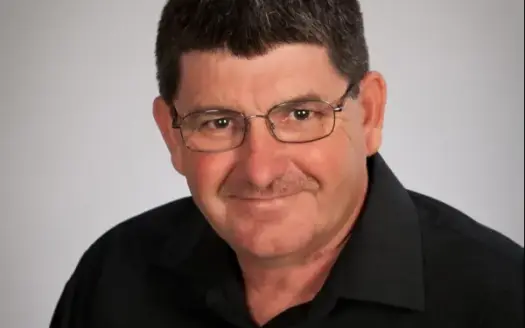 agent profile picture for Bob McBride on horse properties website