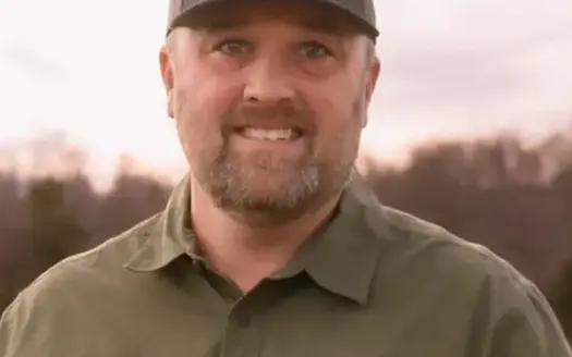 agent profile picture for Ryan Brown on horse properties website