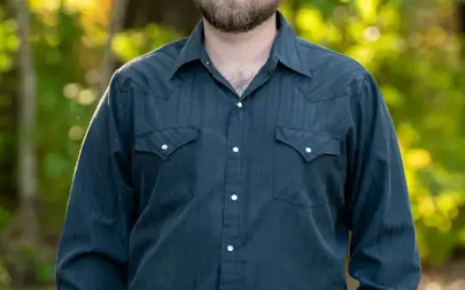 agent profile picture for Josh Nolan on horse properties website