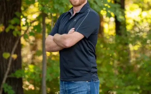 agent profile picture for Dylan Leroy on horse properties website