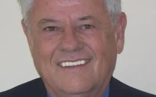 agent profile picture for Leroy Hendren on horse properties website