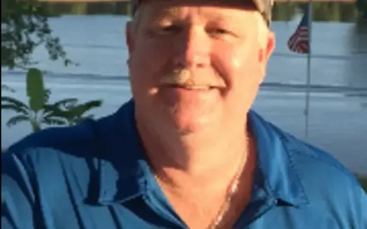 agent profile picture for Chris Pyron on horse properties website