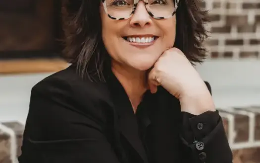 agent profile picture for Tonya Michael on horse properties website