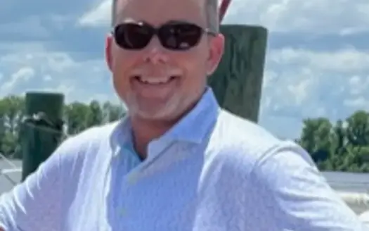 agent profile picture for Stacey Bowen on horse properties website