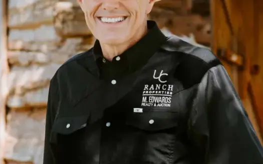 agent profile picture for Monty Edwards on horse properties website