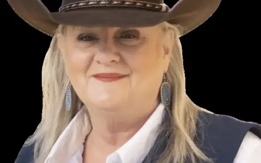 agent profile picture for Donna Burleson on horse properties website