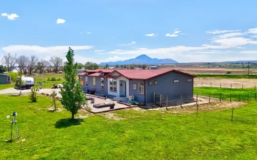 Custom Home on 3 Acres with RV Hookup