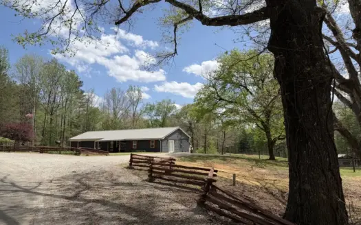 Country Estate Farm For Sale In Tn, 61.5 Ac, Creek, Fields, Barn