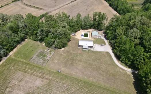 Private Country Home For Sale In Tn 35 Ac Shop Creek Fields