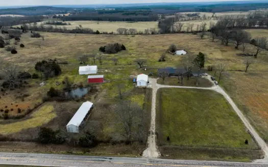 Horse Farm or Cattle Ranch on 50 Acres in Douglas Co Missouri