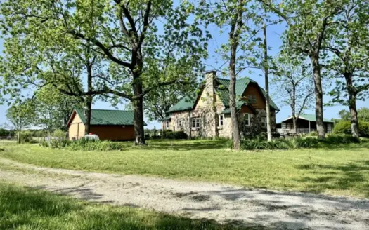 Native Stone Horse Property / Hobby Farm on 5 Acres Near River