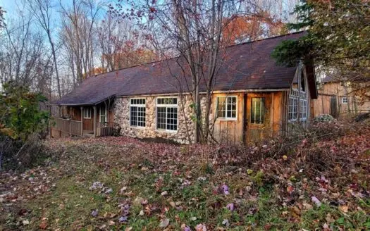 Vernon County Cabin with Land for Sale Wi