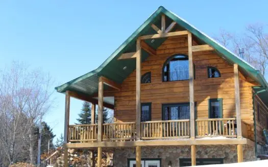 Log Home Near Garrison