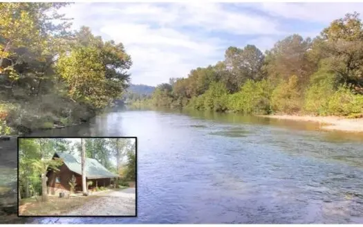 Cedar Log Home with North Fork River Access, Ozark County