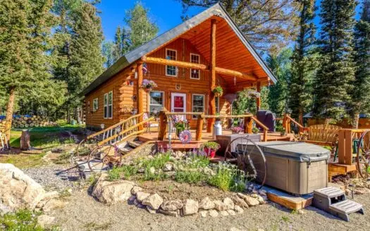 Beautiful Cabin Located on the Western Slope Of Colorado