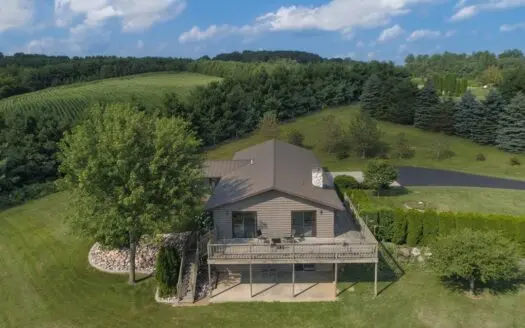 Lakefront Home for Sale in Cazenovia, Wi