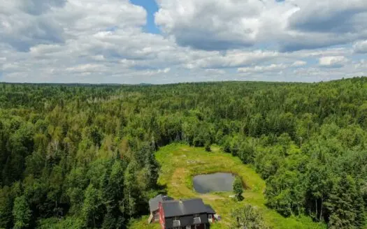 Maine Fixer Upper Log Cabin/home on 20 Acres