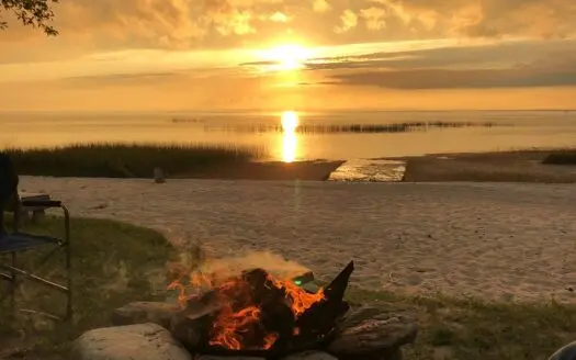 Log Home for Sale on Upper Red Lake, Waskish, Northern Mn