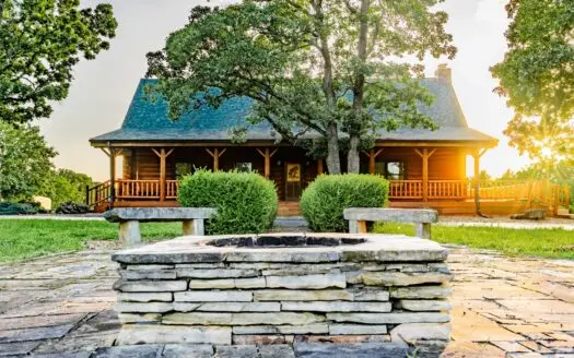 Hayes Haven Ranch – Two Gorgeous Log Homes on 250+ Acres